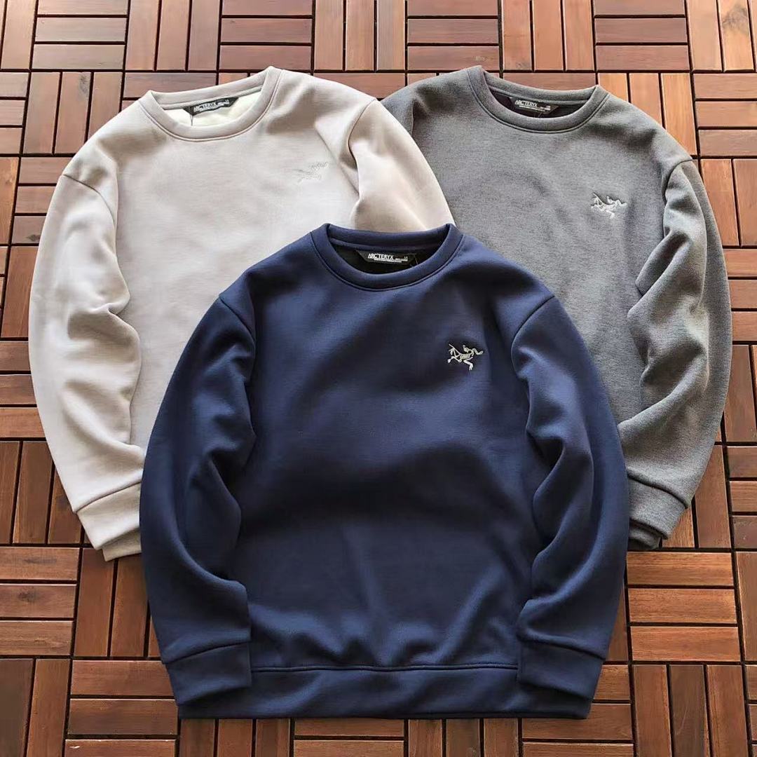 Arc'teryx Sweater Fleece (Husky Reps) — product photo