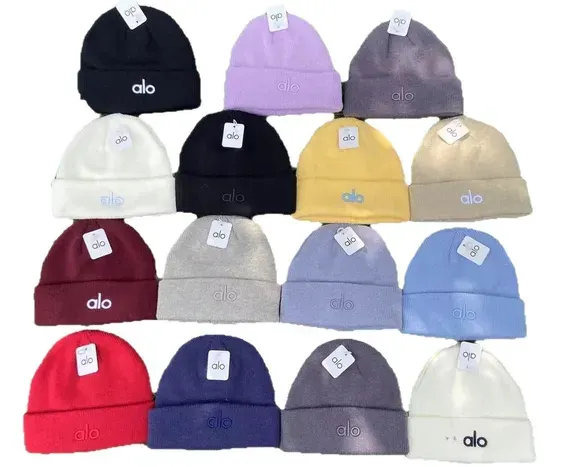 Alo Yoga Notable Beanie (15 Variants) — product photo
