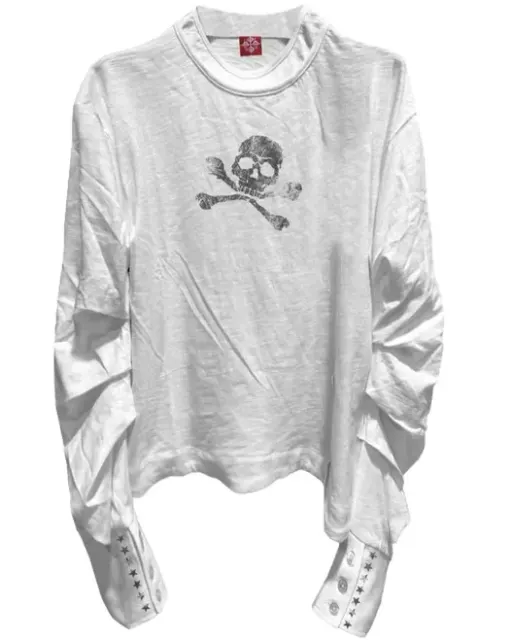 DETW Skull Long Sleeve Tee (2 Variants) — product photo