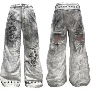 DETW White Dirty Wash Music Note Baggy Jeans — product photo