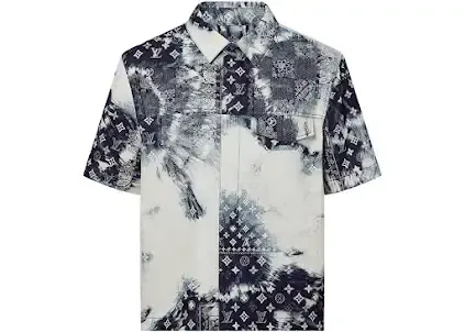 Louis Vuitton Monogram Bandana Short-Sleeved Denim Shirt — product photo