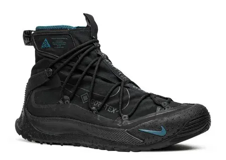 Nike ACG Air Terra Antarktik GORE-TEX Sneaker — product photo