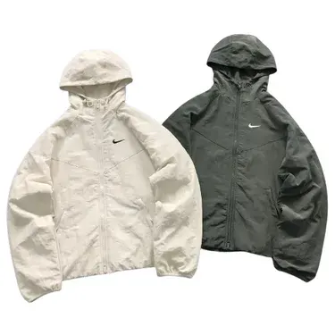 Nike Windrunner Jacket — product photo
